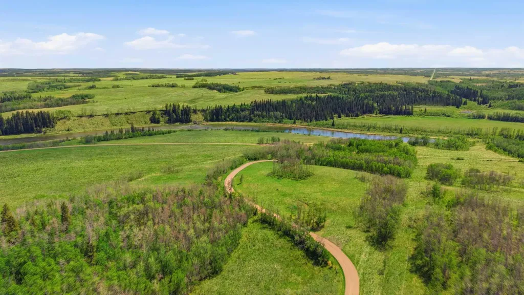 38105 Range Road 244 Rural Lacombe County AB T0C 0Y0
