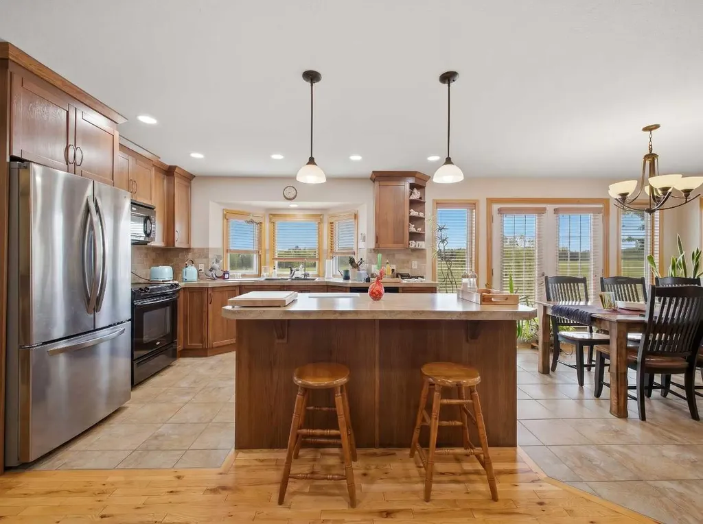 38105 Range Road 244 Rural Lacombe County AB T0C 0Y0
