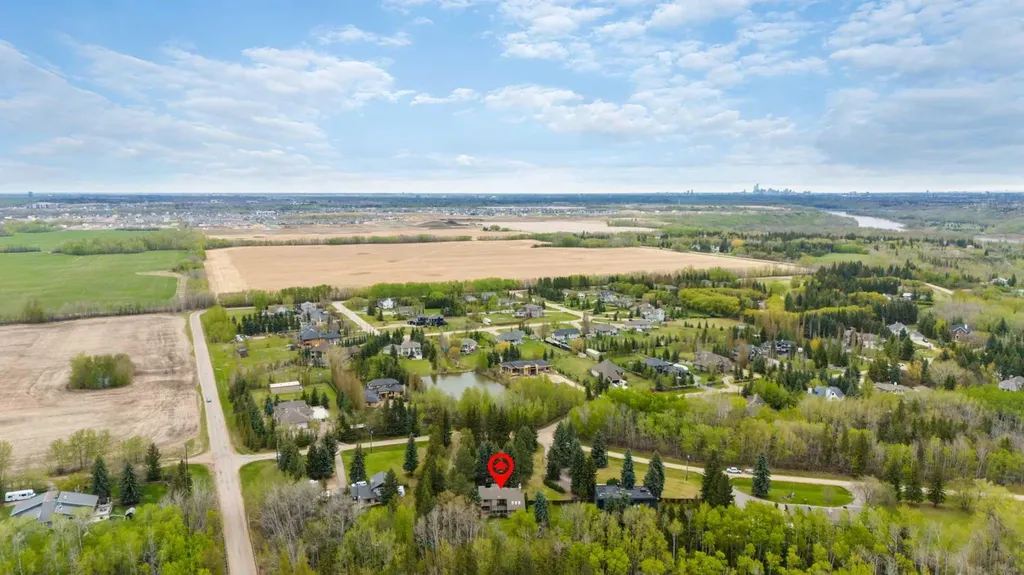 20515 5 Avenue SW Edmonton AB T6M 2P4
