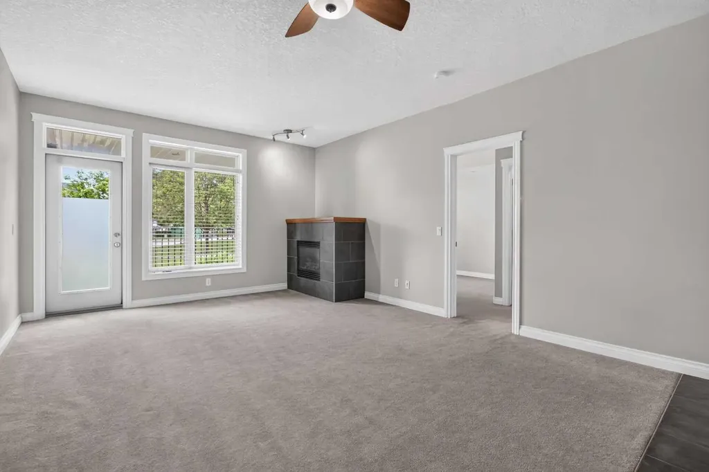 14 Hemlock Crescent SW Calgary AB T3C 2Z1