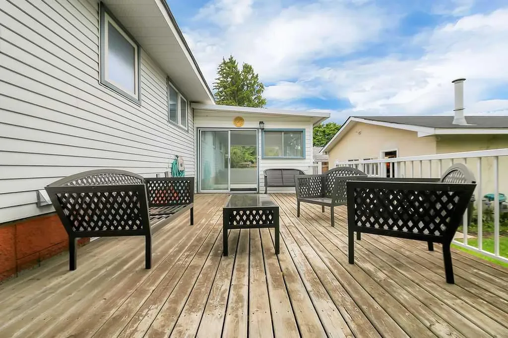 5834 41 Street Crescent Red Deer AB T4N 1B6