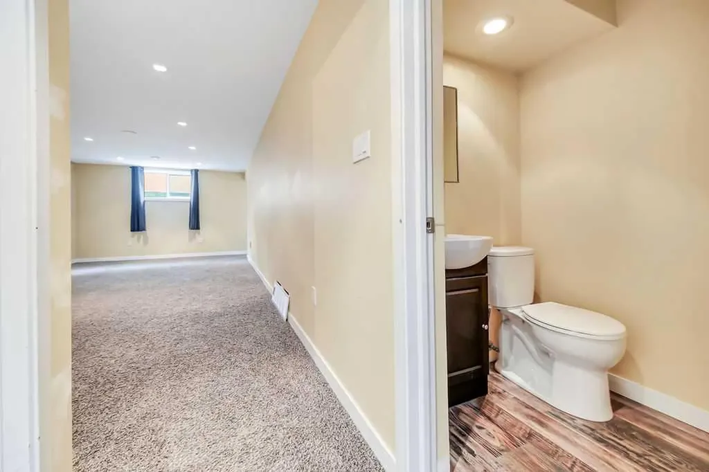 5834 41 Street Crescent Red Deer AB T4N 1B6