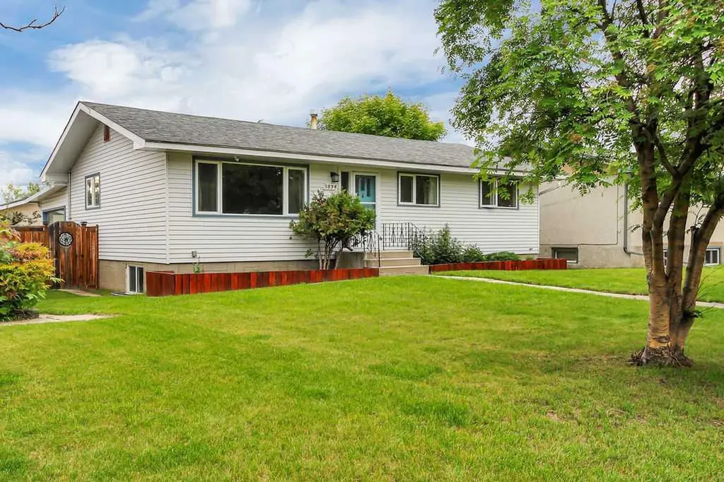 5834 41 Street Crescent Red Deer AB T4N 1B6