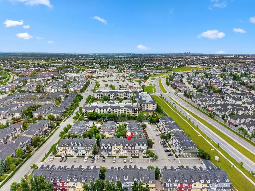 517 Mckenzie Towne Close SE Calgary AB T2Z 1A7