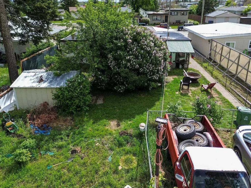 5104 47 Street Rocky Mountain House AB T4T1M4