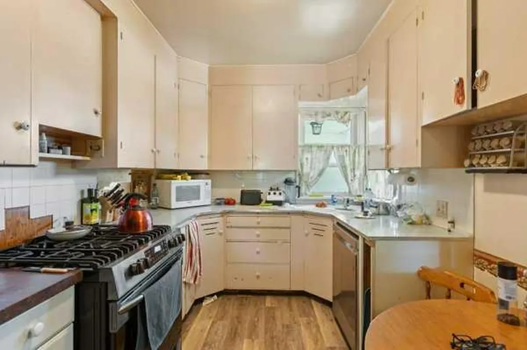 730 3 Street SE High River AB T1V 1H2