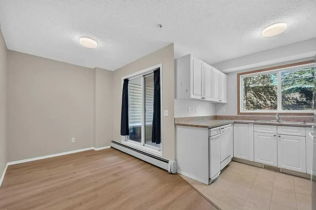 11 Somervale View SW Calgary AB T2Y 4A9