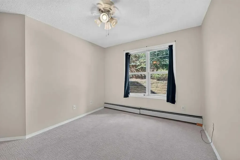 11 Somervale View SW Calgary AB T2Y 4A9