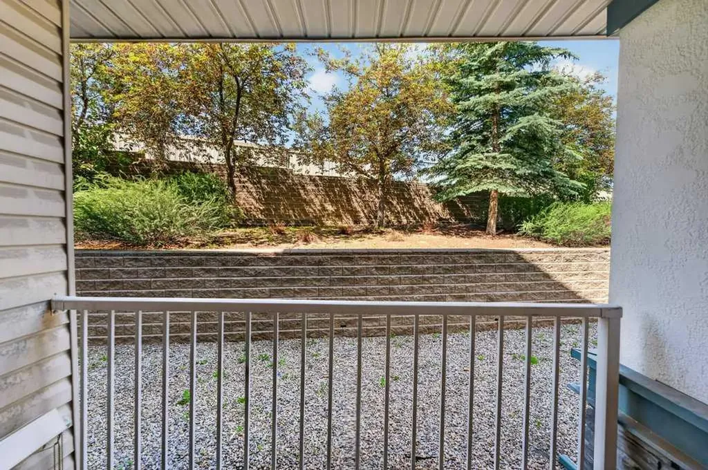 11 Somervale View SW Calgary AB T2Y 4A9