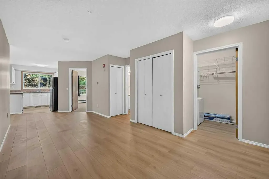 11 Somervale View SW Calgary AB T2Y 4A9