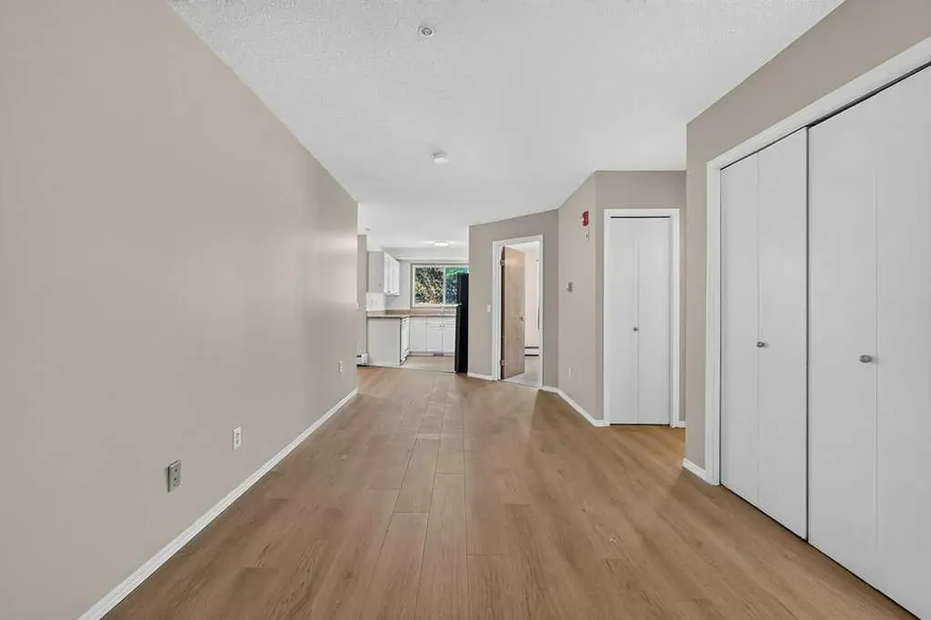 11 Somervale View SW Calgary AB T2Y 4A9