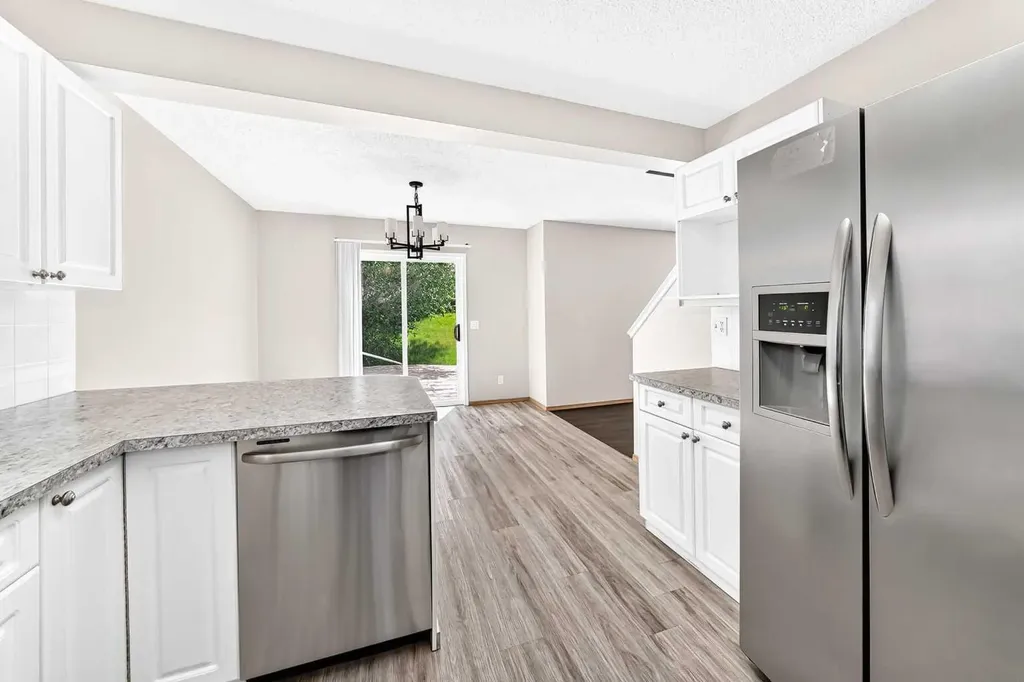 87 Citadel Peak Circle NW Calgary AB T3G 4H6