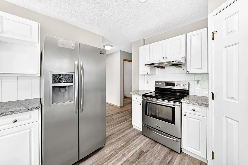 87 Citadel Peak Circle NW Calgary AB T3G 4H6