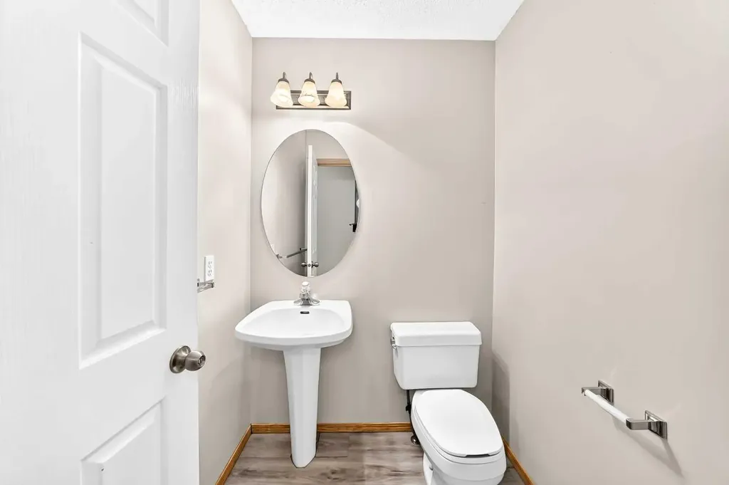 87 Citadel Peak Circle NW Calgary AB T3G 4H6