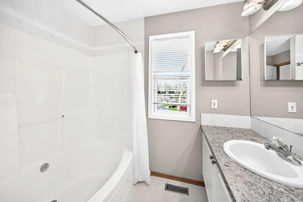 87 Citadel Peak Circle NW Calgary AB T3G 4H6