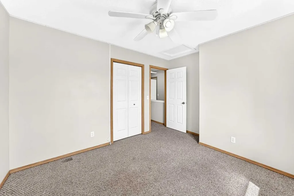 87 Citadel Peak Circle NW Calgary AB T3G 4H6