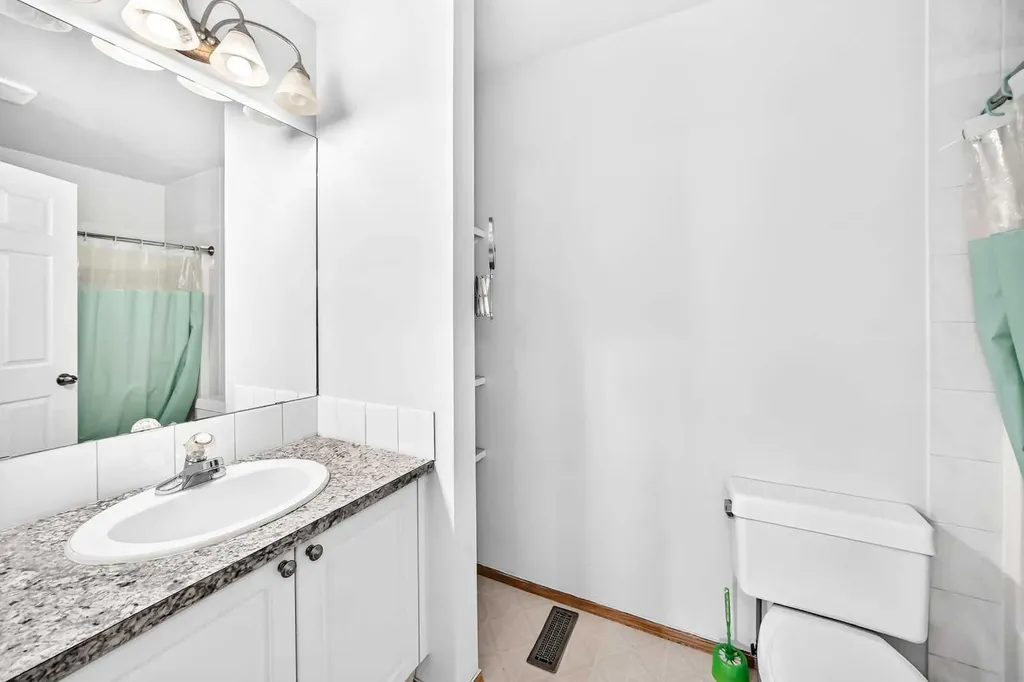 87 Citadel Peak Circle NW Calgary AB T3G 4H6