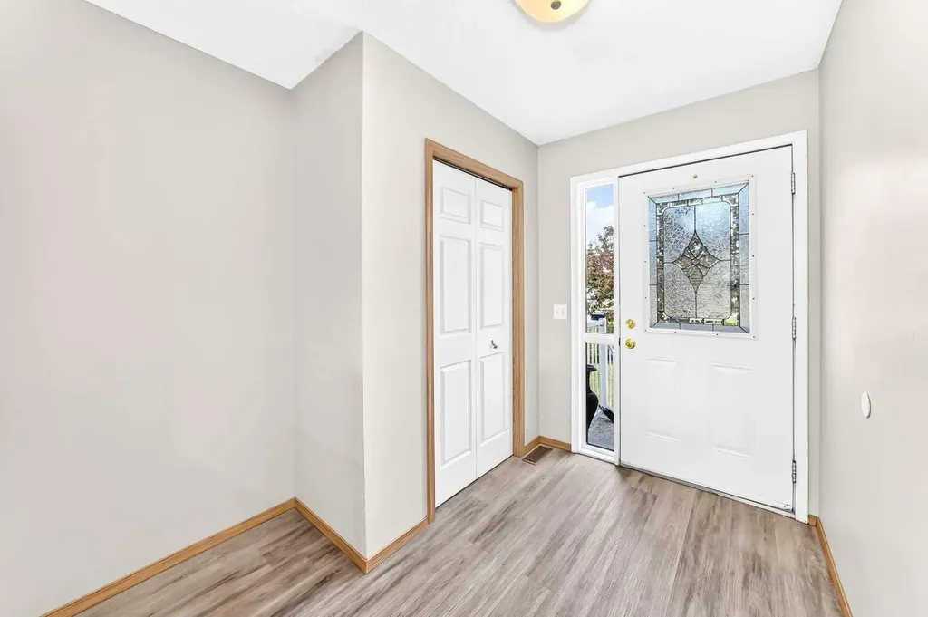 87 Citadel Peak Circle NW Calgary AB T3G 4H6