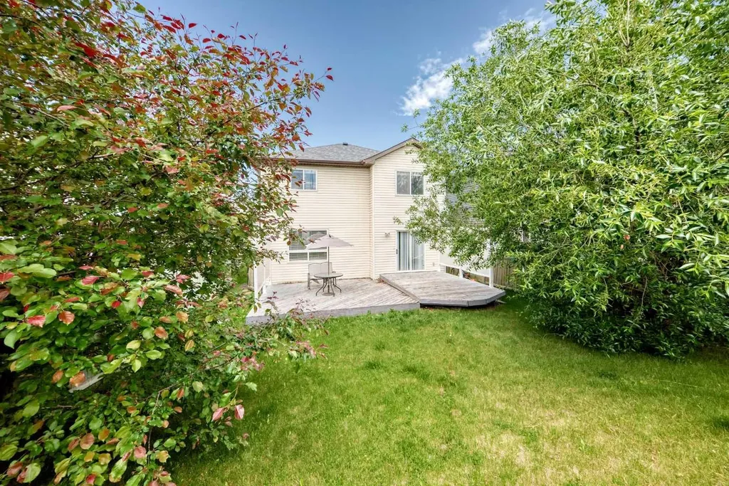 87 Citadel Peak Circle NW Calgary AB T3G 4H6