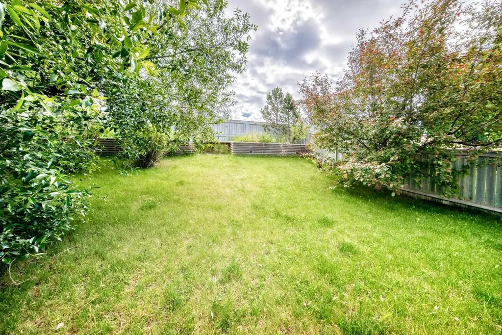 87 Citadel Peak Circle NW Calgary AB T3G 4H6