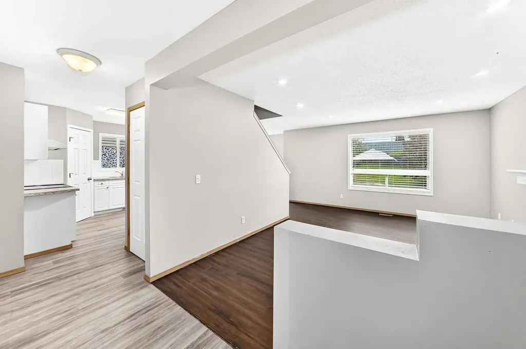 87 Citadel Peak Circle NW Calgary AB T3G 4H6