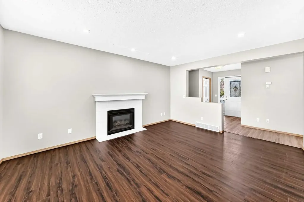87 Citadel Peak Circle NW Calgary AB T3G 4H6