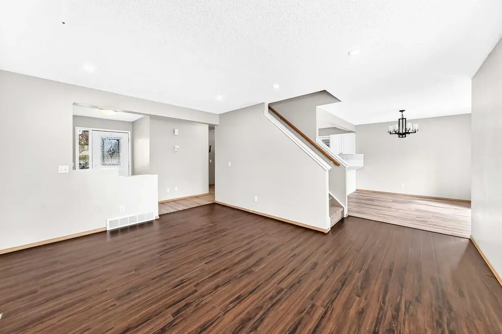 87 Citadel Peak Circle NW Calgary AB T3G 4H6