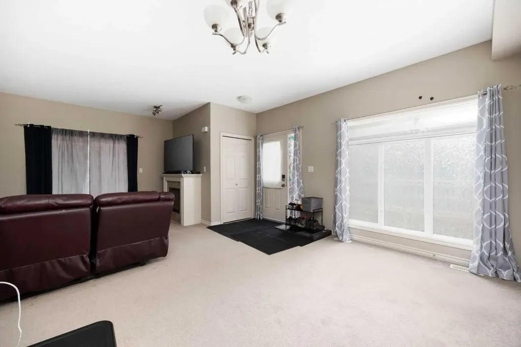113 Fontaine Crescent Fort Mcmurray AB T9H 0B1