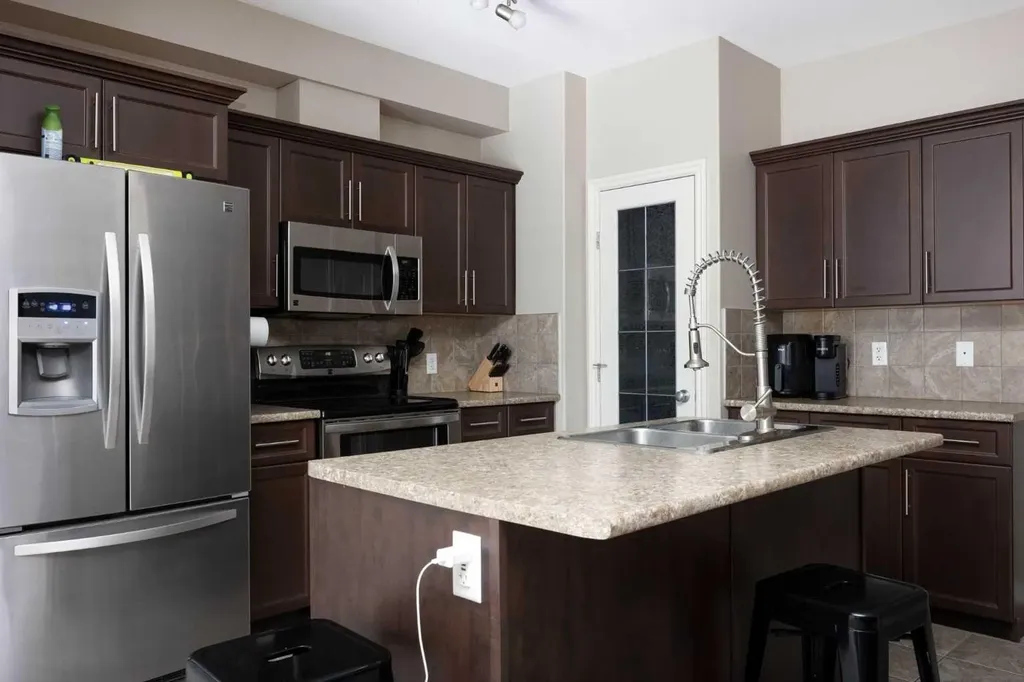 113 Fontaine Crescent Fort Mcmurray AB T9H 0B1