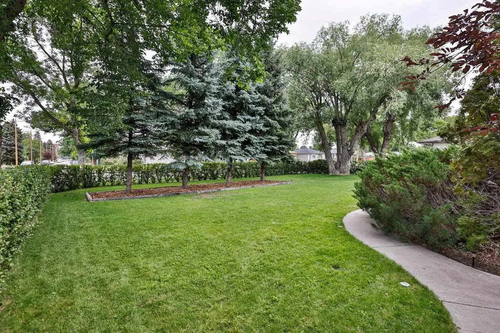 1808 12 Avenue S Lethbridge AB T1K 0N6