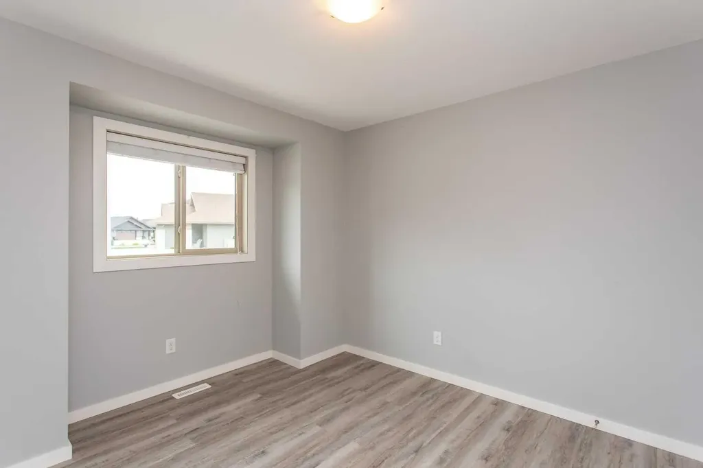 49 Sheep Close Lacombe AB T4L 0J1