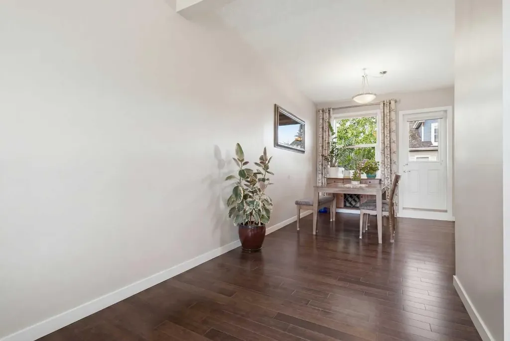 10 Auburn Bay Avenue SE Calgary AB T3M 0P6