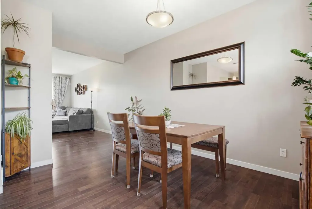 10 Auburn Bay Avenue SE Calgary AB T3M 0P6