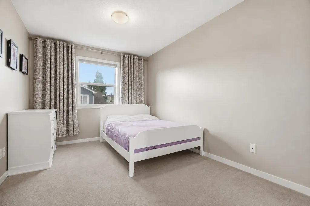 10 Auburn Bay Avenue SE Calgary AB T3M 0P6