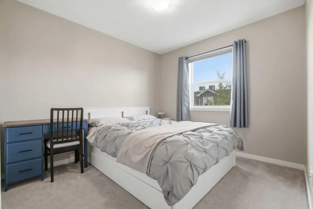10 Auburn Bay Avenue SE Calgary AB T3M 0P6