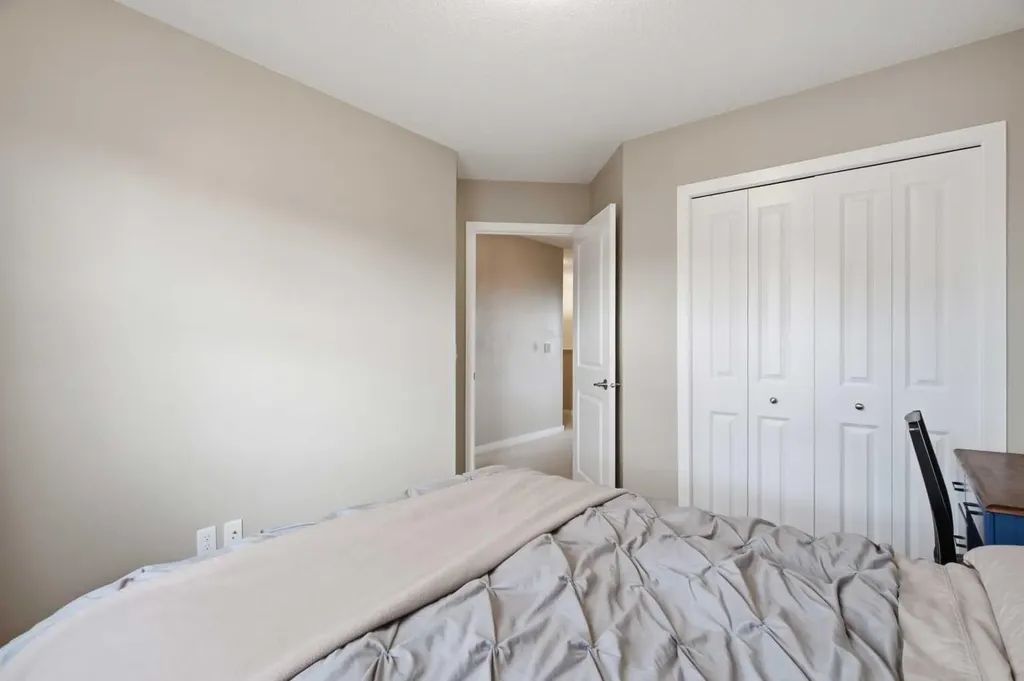 10 Auburn Bay Avenue SE Calgary AB T3M 0P6