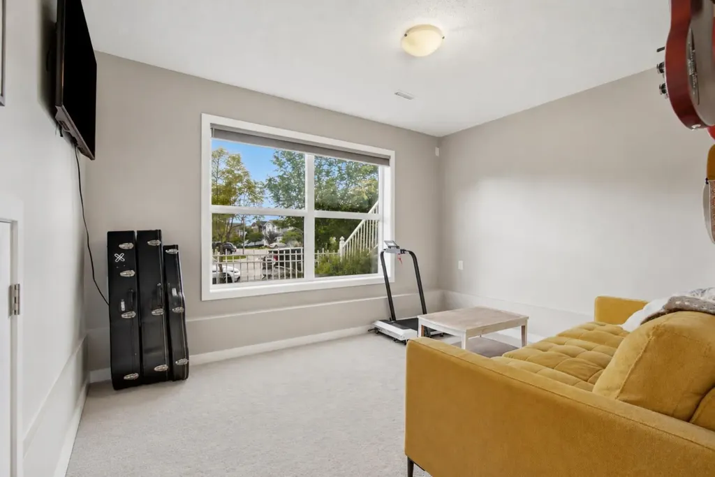 10 Auburn Bay Avenue SE Calgary AB T3M 0P6
