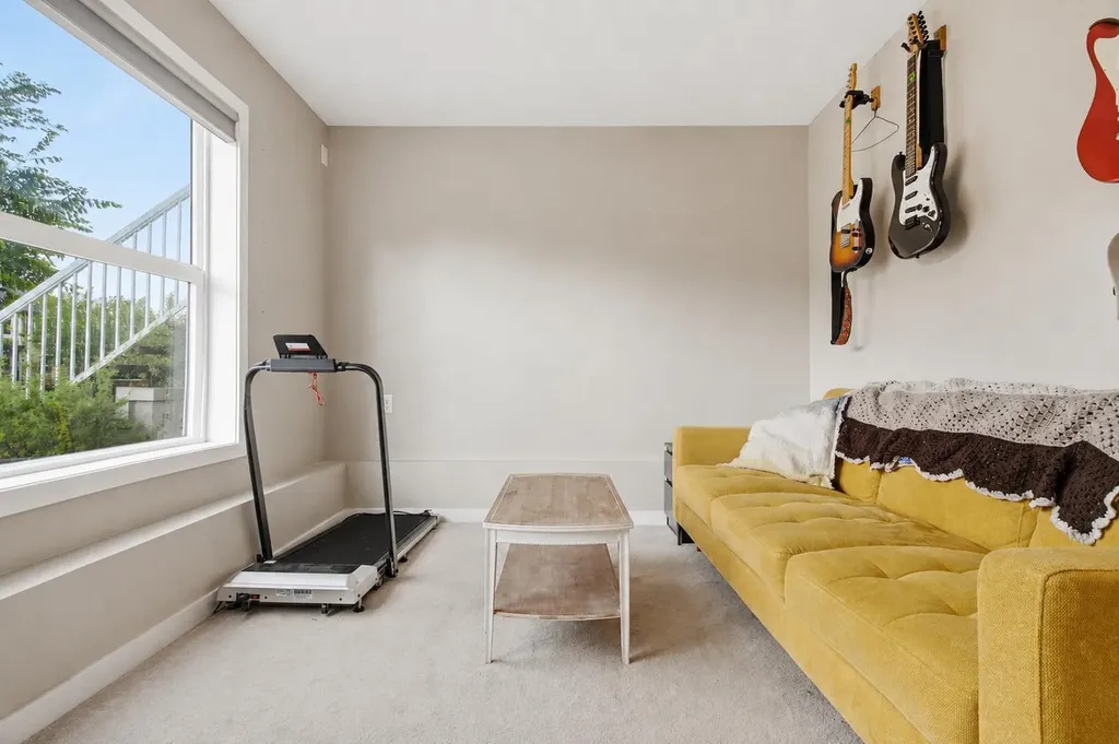 10 Auburn Bay Avenue SE Calgary AB T3M 0P6