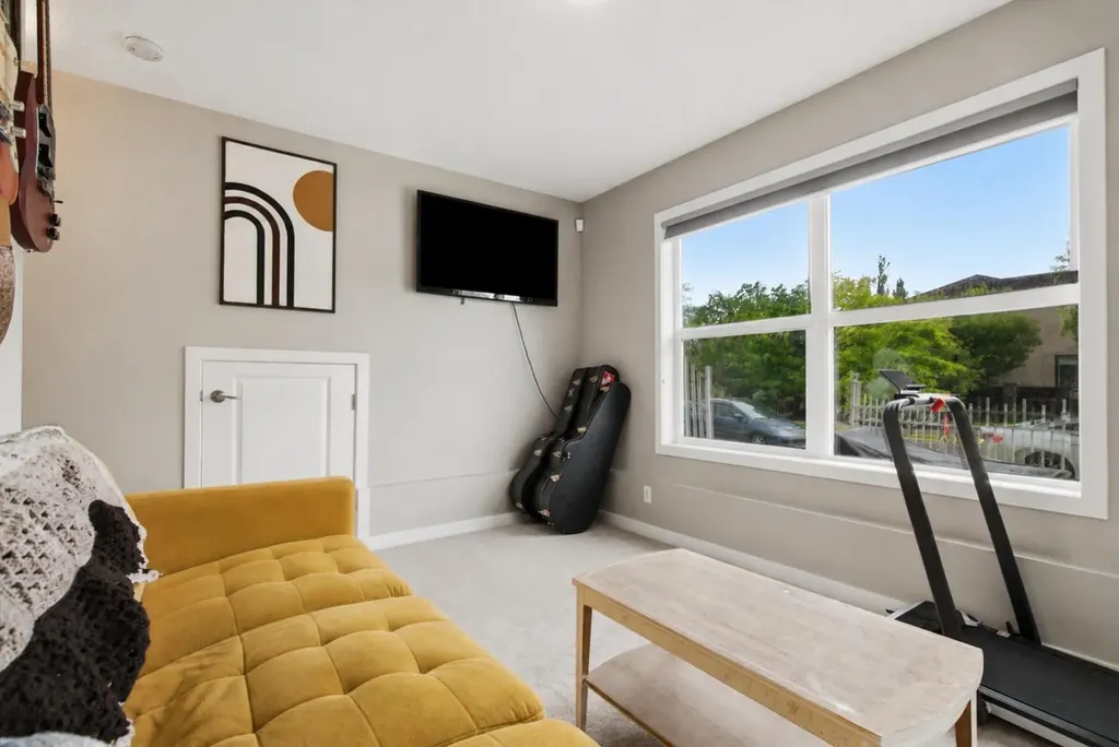 10 Auburn Bay Avenue SE Calgary AB T3M 0P6