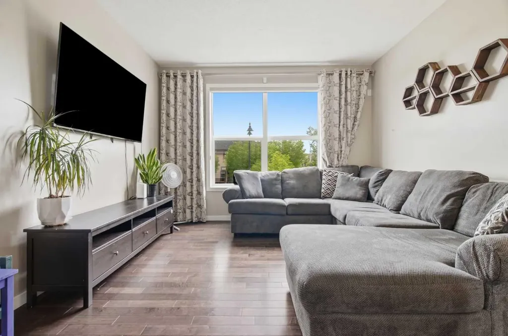 10 Auburn Bay Avenue SE Calgary AB T3M 0P6