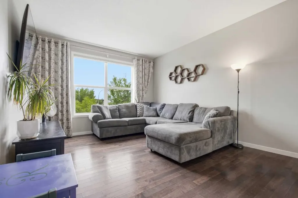 10 Auburn Bay Avenue SE Calgary AB T3M 0P6