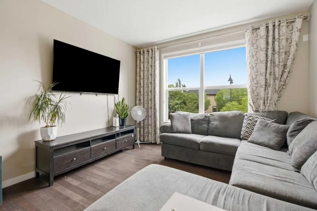 10 Auburn Bay Avenue SE Calgary AB T3M 0P6