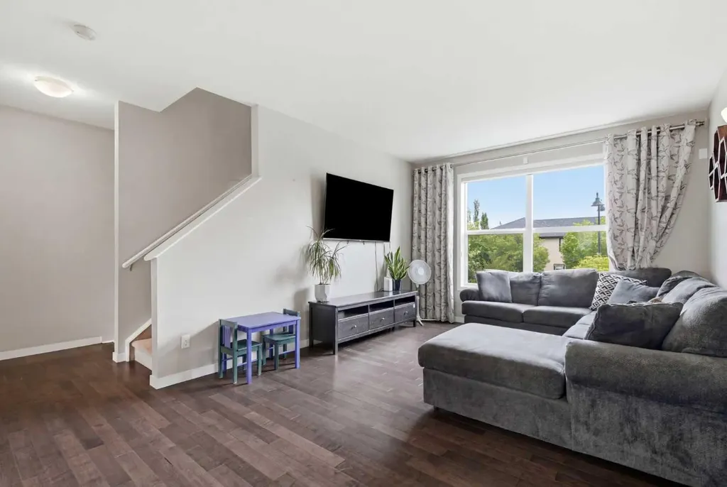 10 Auburn Bay Avenue SE Calgary AB T3M 0P6