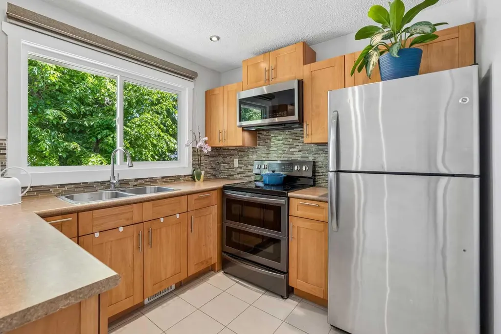 2411 51 Street NE Calgary AB T1Y 1C2