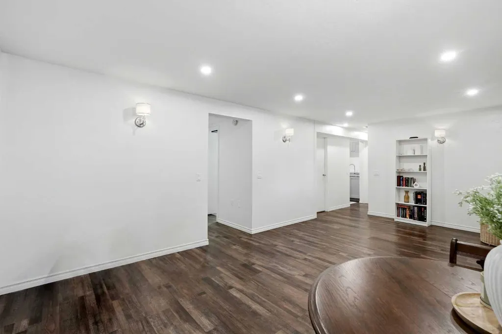 40 Mckerrell Close SE Calgary AB T2Z 1M7