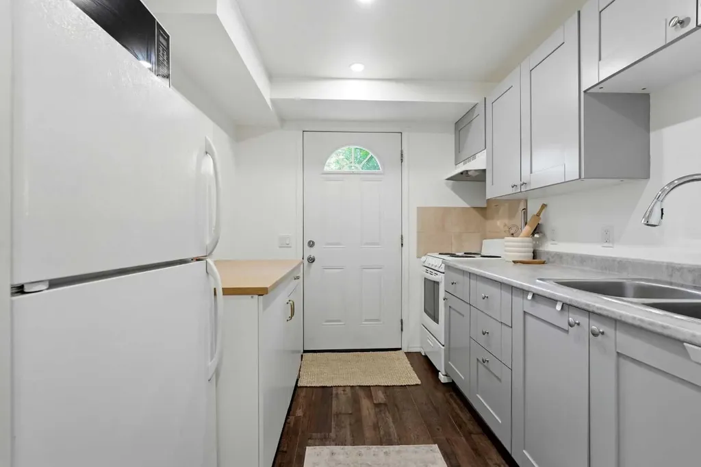 40 Mckerrell Close SE Calgary AB T2Z 1M7