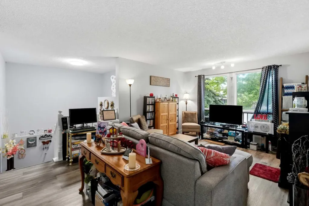 40 Mckerrell Close SE Calgary AB T2Z 1M7