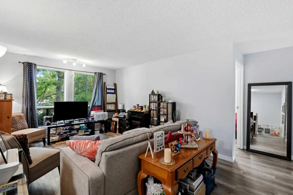 40 Mckerrell Close SE Calgary AB T2Z 1M7