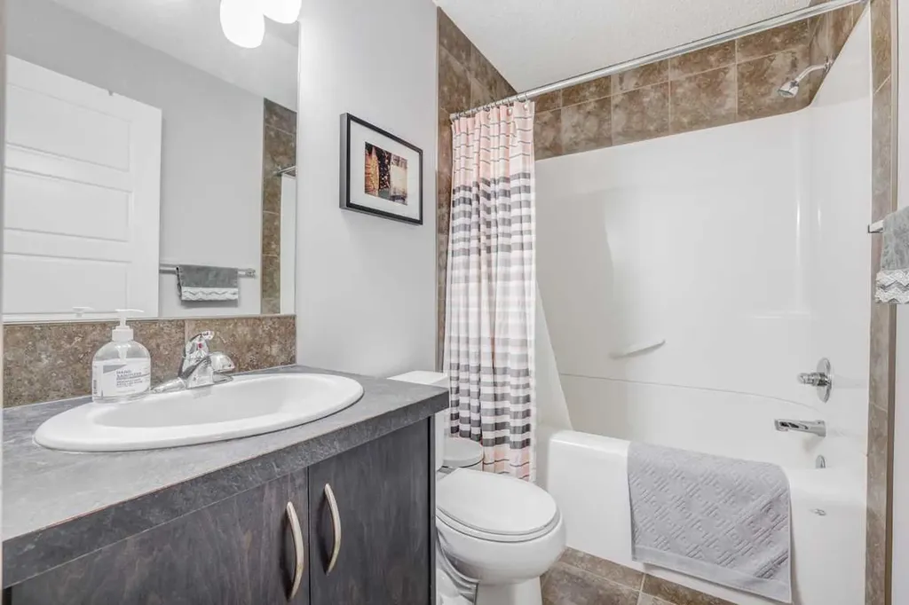 29 Redstone Common NE Calgary AB T3N 0K3
