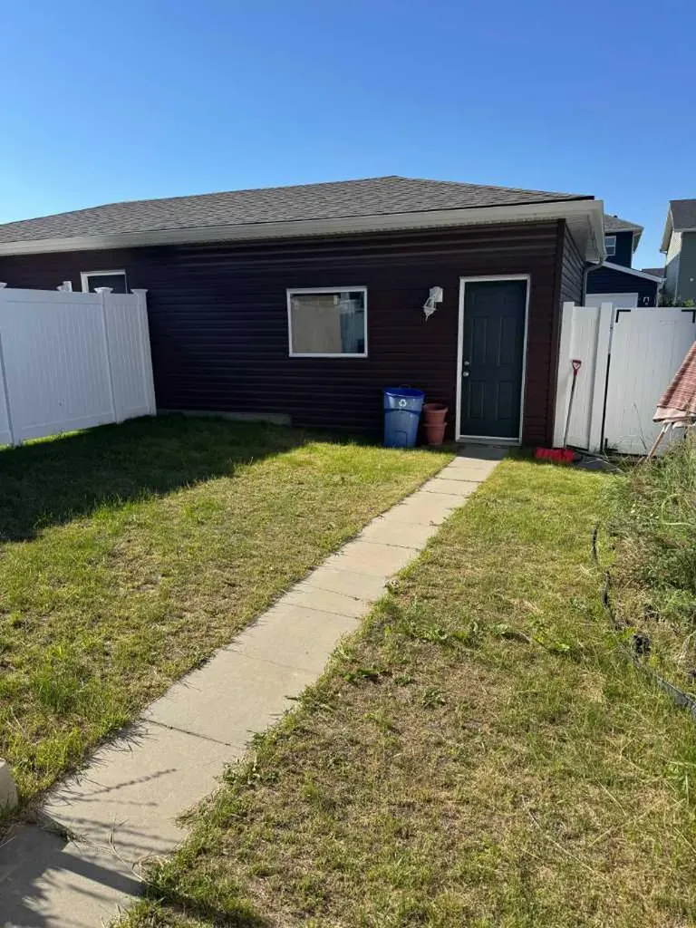 29 Redstone Common NE Calgary AB T3N 0K3